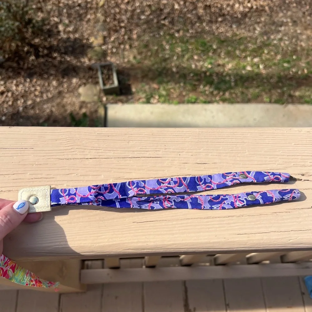 Lilly Pulitzer sunglasses cord